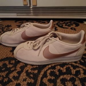 Women's Pink and White Nike Shoes 10